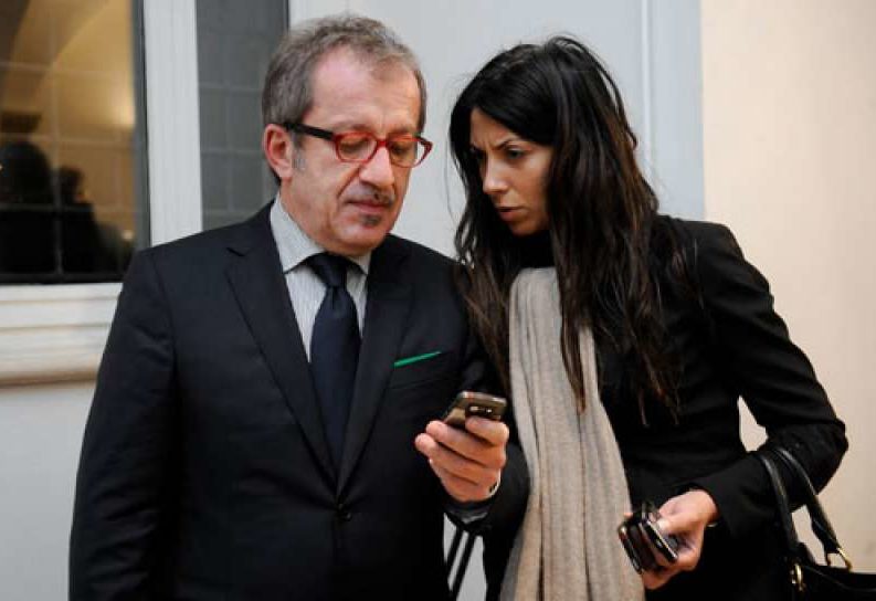 Maroni, condanna a metà. Ma intanto ha perso la poltrona