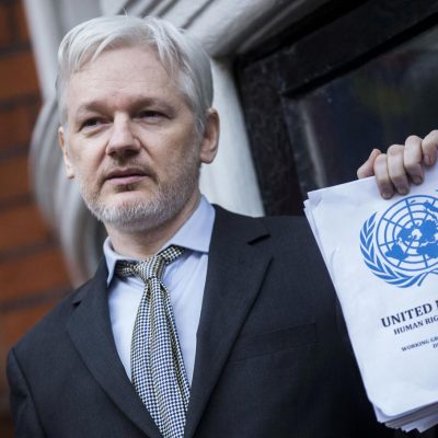 Contro i pregiudizi su Assange. Se l’Occidente lo salva, difende se stesso